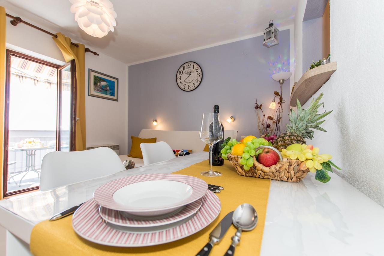 Seaview Apartment Slavica Брела Экстерьер фото